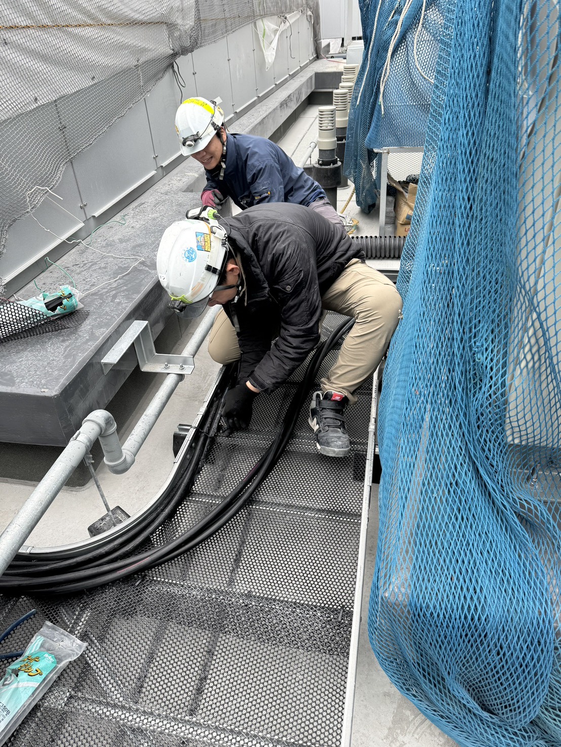 都内 高層ビル 幹線ケーブル敷設